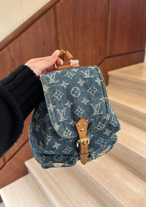 fc10cddcd41c1e3a70d431d7cad8a953a344e6f2c36809adaa488273cc060af4