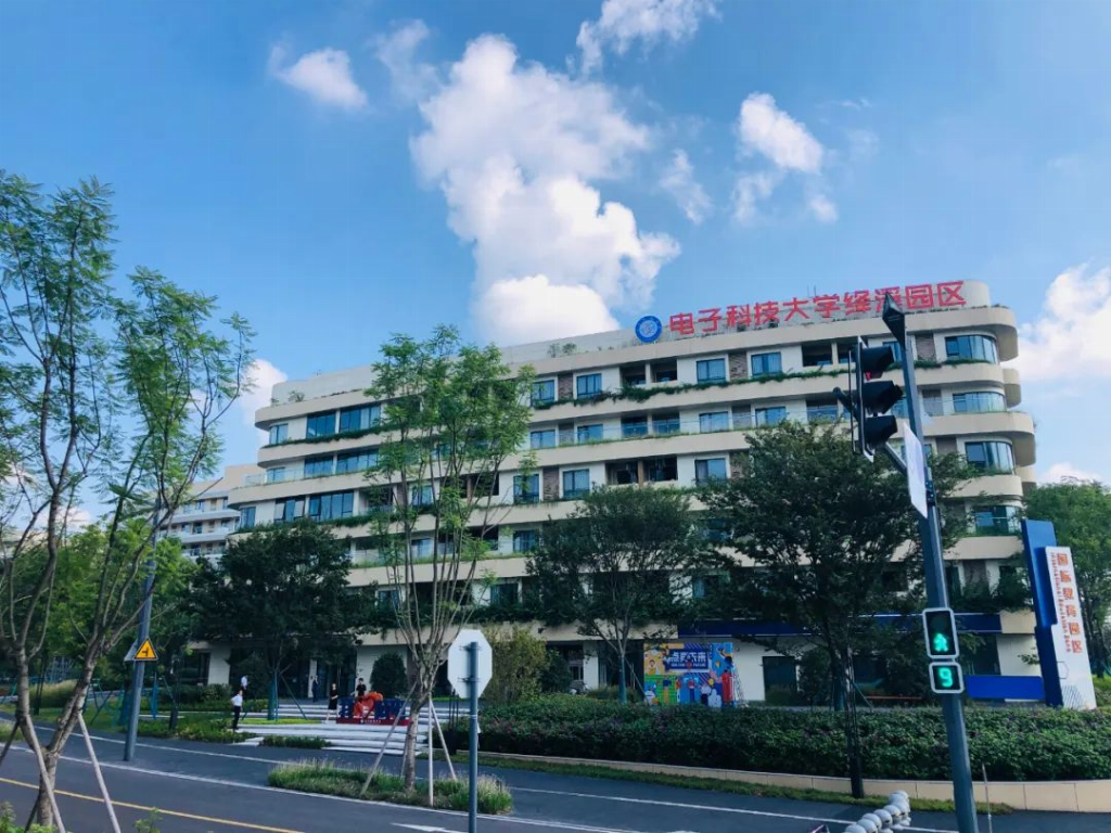 77a1ebbcbcf1e0cdda94455e52dd1a2e278dbcdcdf76640f5a17a56adce55a1d