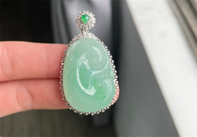 1ec37210bee4319eb3f27e7e2f1de09d49d3ad1cdcb2b7a05622b9318b3ef71c