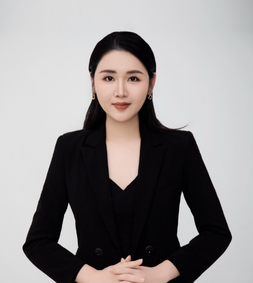 沐爱逐光，向阳而生——何金菊