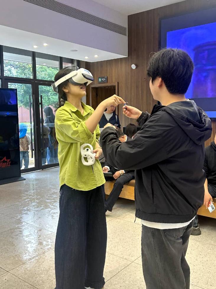 科技焕新楚韵 数字传承文脉 —— 荆楚绘卷团队进驻荆州博物馆开展线下宣传推广