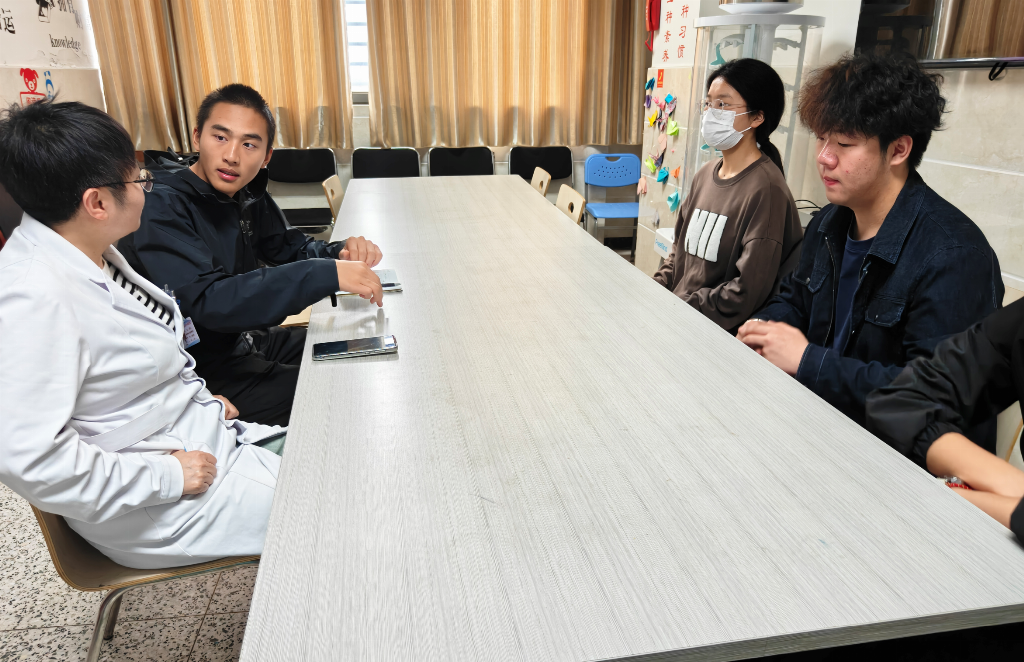 中国大学生“心身同调”心理CT系统，打破国外垄断，助力全球数字疗法创新