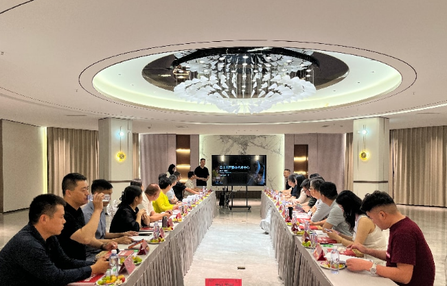 李嬴政做客清华企业家同学会 共探《行为战略管理学》战略落地新路径