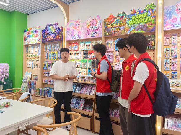 浙江工商大学金融学院（浙商资产管理学院）学生会暑期社会实践——义务站(图8)
