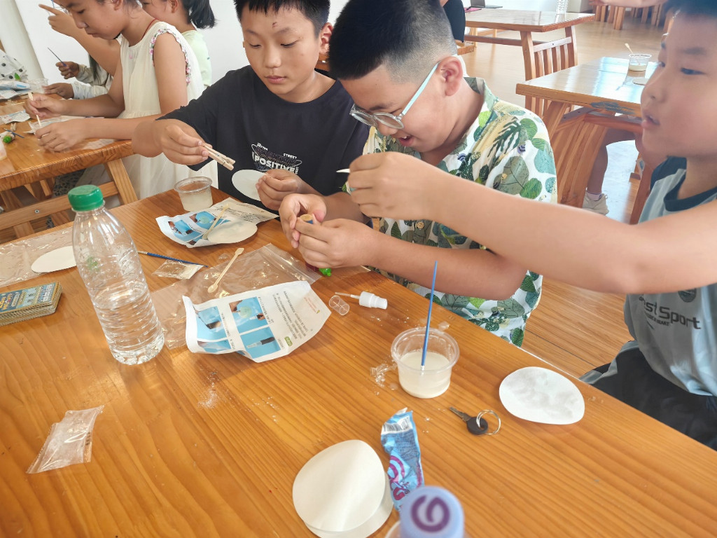 青岛科技大学“春涧鸣雷”志愿服务队：以化工智慧赋能乡村，守护黄河源头的绿色未来(图4)