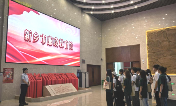 河南新乡：青春诵读叩响百年廉韵