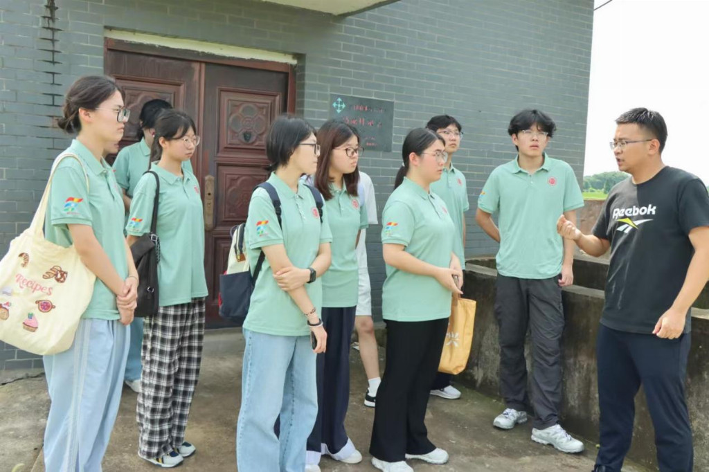 常州大学学子三下乡：当青春智慧“飞”入田间地头(图1)