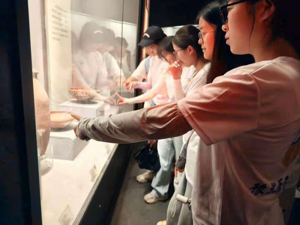 bfddc46311dad02f3cbc715da1cc3f1df829f8acf67e3adfa929f725b8134107