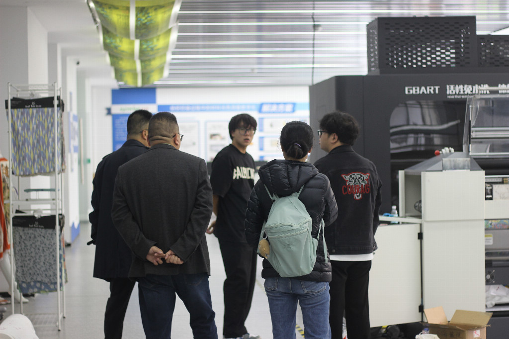 依托产教融合育新机，丝铠科技探索校企协同创新新路径