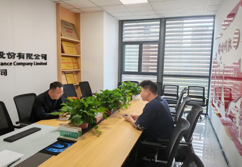 中国人寿财险兰州中支赴七里河支公司工开展外勤人员座谈交流